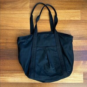 🇨🇦 🍋 Lululemon bag 🍋